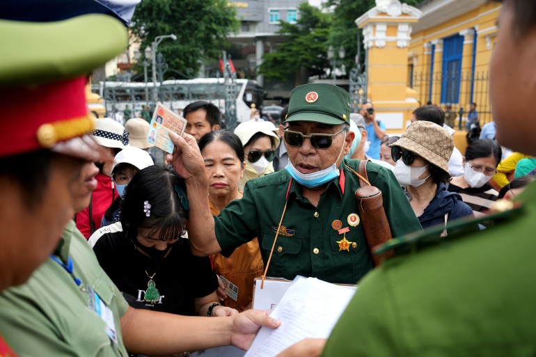 越南大亨张美兰被判处死刑，面临新的欺诈审判